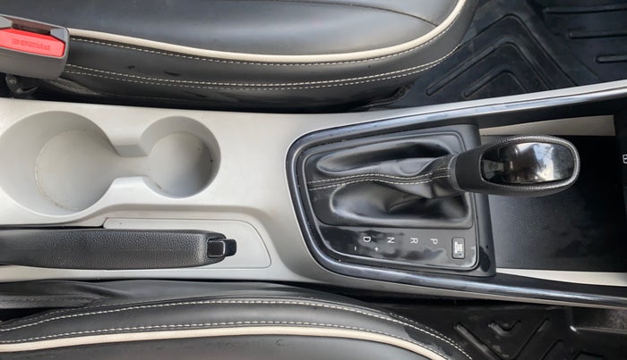 2023 Hyundai NEW I20 SPORTZ 1.2 IVT, Petrol, Automatic, 25,048 km, Gear Lever