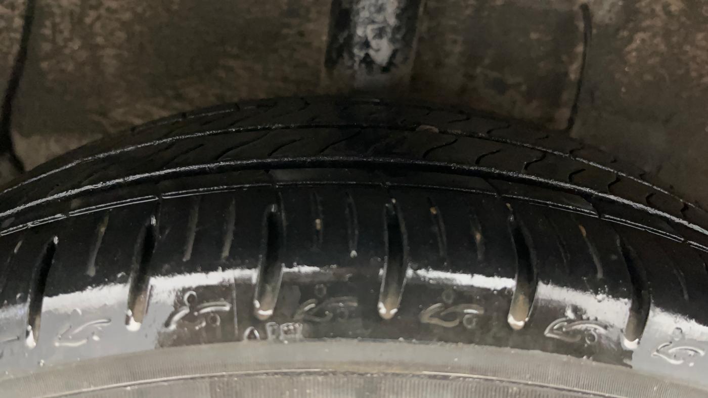 2023 Hyundai AURA SX PLUS 1.2 AMT, Petrol, Automatic, 22,764 km, Right Rear Tyre Tread