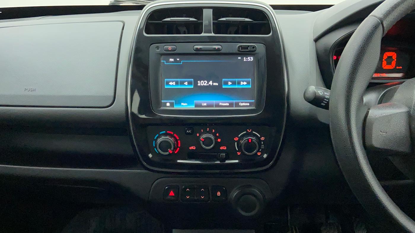 2017 Renault Kwid 1.0 RXT Opt, Petrol, Manual, 21,074 km, Air Conditioner