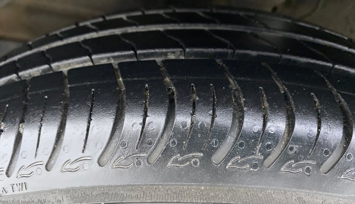 2021 Maruti S PRESSO VXI, Petrol, Manual, Left Front Tyre Tread