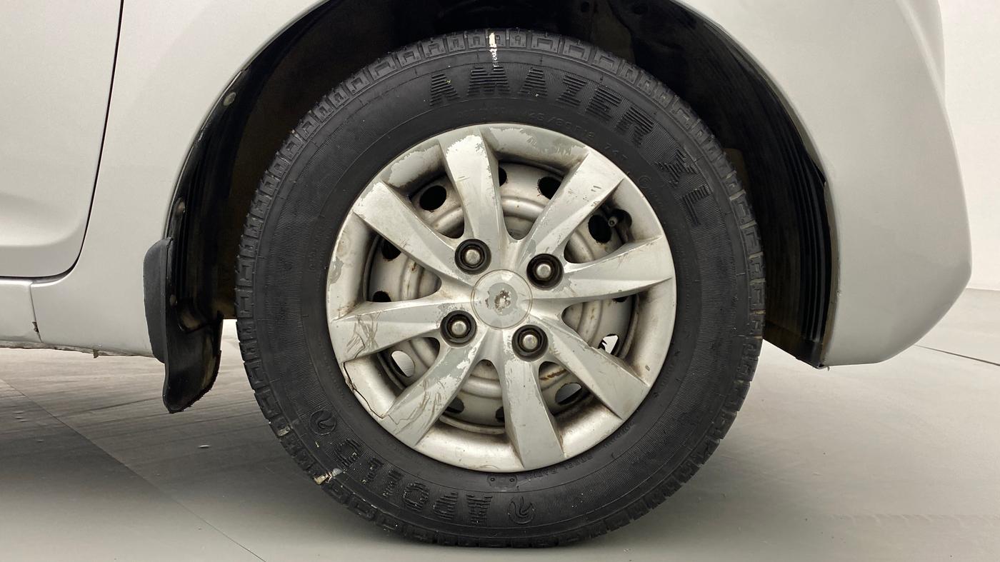 2012 Hyundai Eon ERA PLUS, Petrol, Manual, 45,171 km, Right Front Wheel