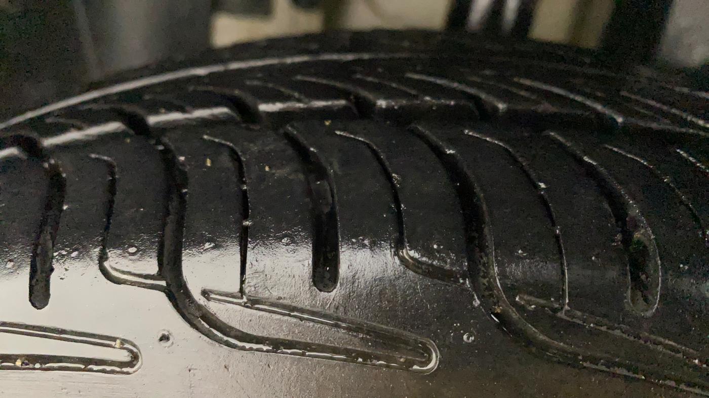2015 Renault Kwid RXT 0.8, Petrol, Manual, 48,883 km, Left Front Tyre Tread