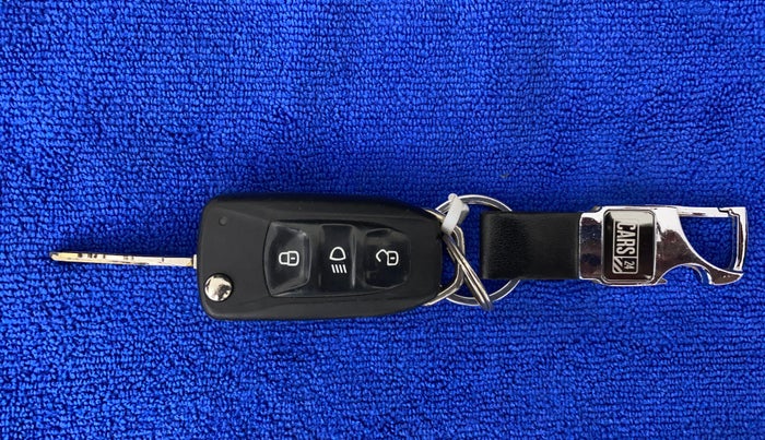 2018 Tata Tiago XT PETROL, Petrol, Manual, 37,744 km, Key Close Up