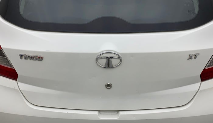 2018 Tata Tiago XT PETROL, Petrol, Manual, 37,744 km, Dicky (Boot door) - Slightly dented