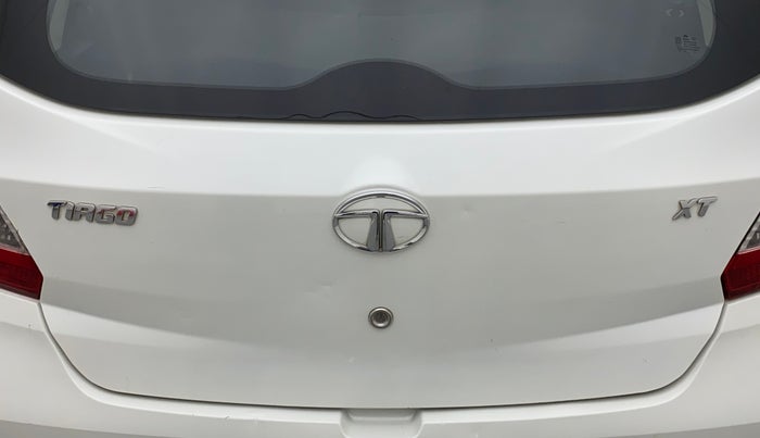 2018 Tata Tiago XT PETROL, Petrol, Manual, 37,744 km, Dicky (Boot door) - Minor scratches