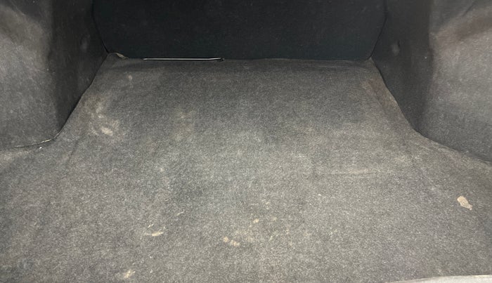 2015 Maruti Ciaz ZXI AT, Petrol, Automatic, 95,726 km, Boot Inside