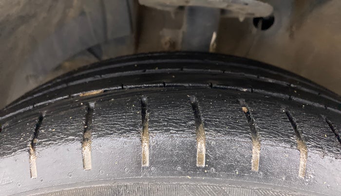 2018 Maruti Baleno ZETA CVT PETROL 1.2, Petrol, Automatic, 46,077 km, Left Front Tyre Tread