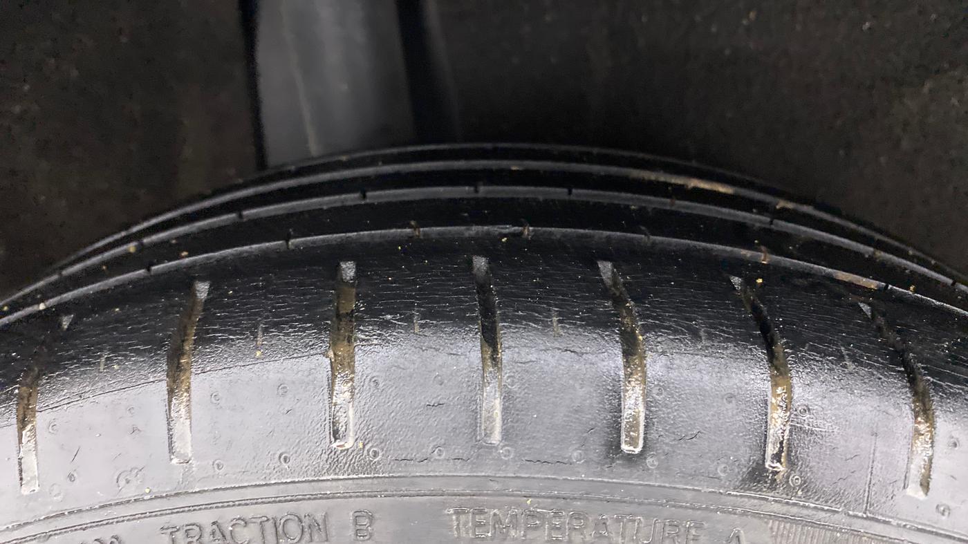 2018 Maruti Baleno ZETA CVT PETROL 1.2, Petrol, Automatic, 46,077 km, Right Rear Tyre Tread