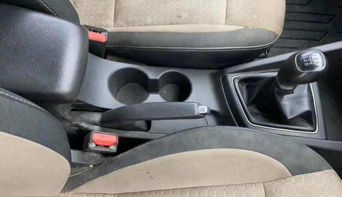 2016 Hyundai Elite i20 SPORTZ 1.2, Petrol, Manual, 47,267 km, Gear Lever