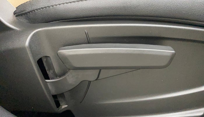 2022 Tata PUNCH CREATIVE 1.2 AMT KAZIRANGA EDITION , Petrol, Automatic, 6,326 km, Driver Side Adjustment Panel