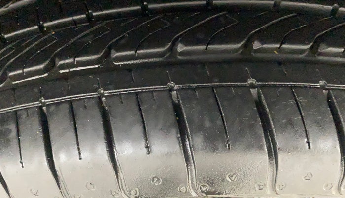 2022 Tata PUNCH CREATIVE 1.2 AMT KAZIRANGA EDITION , Petrol, Automatic, 6,326 km, Left Front Tyre Tread
