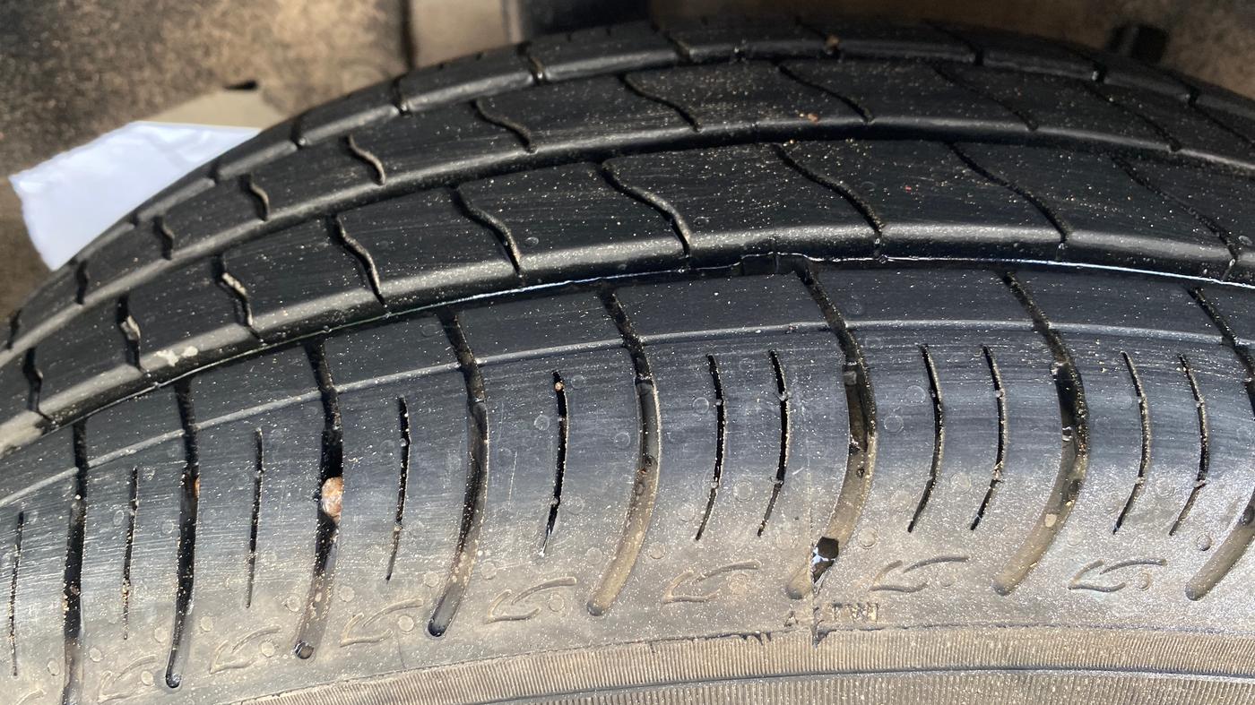 2021 Maruti Baleno DELTA PETROL 1.2, Petrol, Manual, 1,04,784 km, Right Rear Tyre Tread