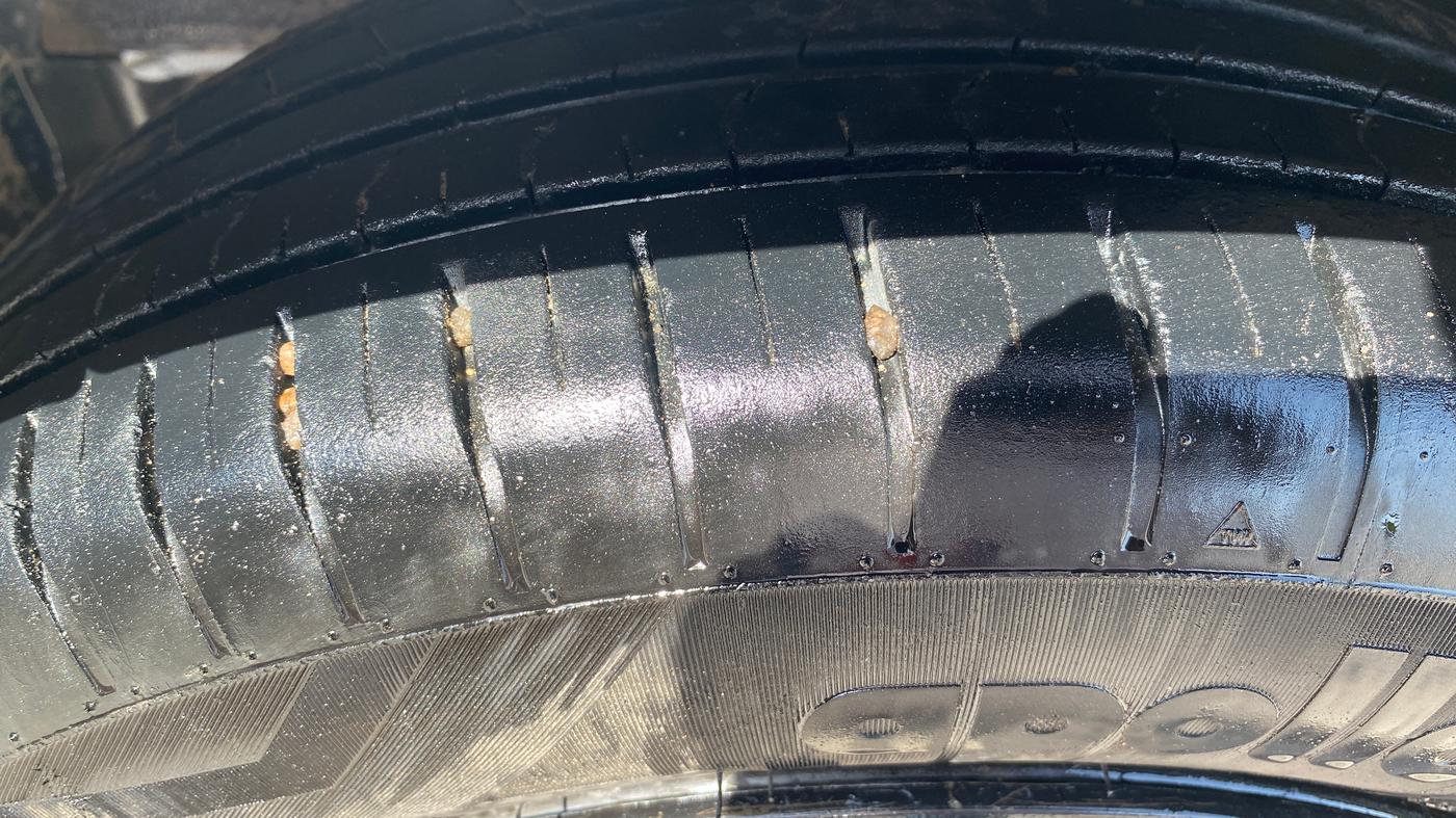 2021 Maruti Baleno DELTA PETROL 1.2, Petrol, Manual, 1,04,784 km, Left Front Tyre Tread