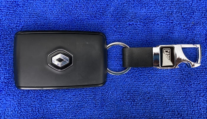 2022 Renault TRIBER 1.0 RXZ, Petrol, Manual, 2,325 km, Key Close Up