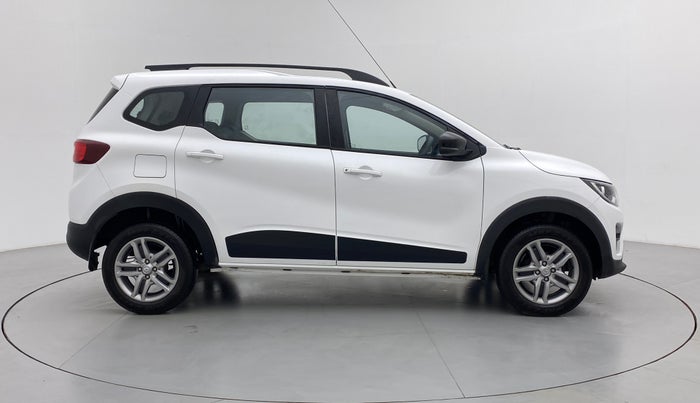 2022 Renault TRIBER 1.0 RXZ, Petrol, Manual, 2,325 km, Right Side View