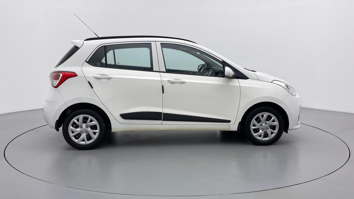 2018 Hyundai Grand i10 SPORTZ O 1.2, Petrol, Manual, 10,381 km, Right Side View