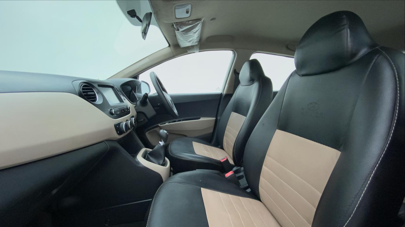 2018 Hyundai Grand i10 SPORTZ O 1.2, Petrol, Manual, 10,381 km, Right Side Front Door Cabin