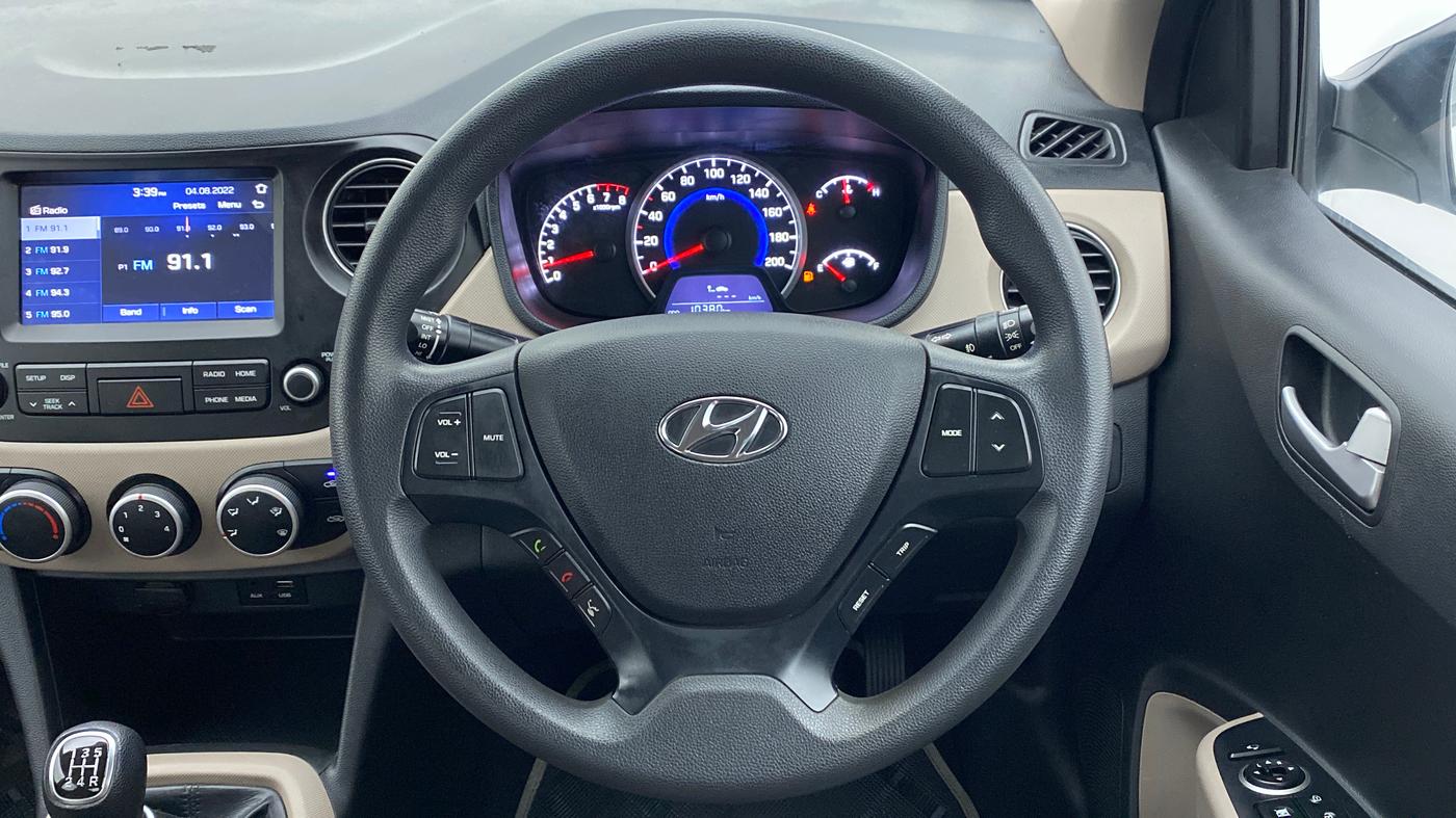 2018 Hyundai Grand i10 SPORTZ O 1.2, Petrol, Manual, 10,381 km, Steering Wheel Close Up