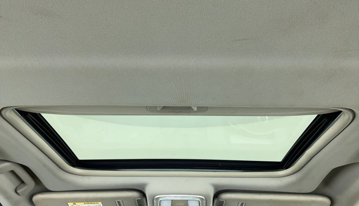 2019 Mahindra XUV500 W9, Diesel, Manual, 95,162 km, Moonroof/ Sunroof