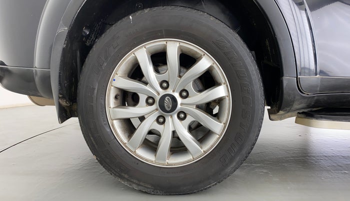 2019 Mahindra XUV500 W9, Diesel, Manual, 95,162 km, Right Rear Wheel