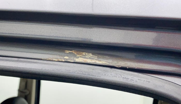 2017 Maruti Ertiga VXI, Petrol, Manual, 94,077 km, Left C pillar - Minor scratches