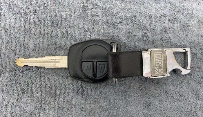 2017 Maruti Ertiga VXI, Petrol, Manual, 94,077 km, Key Close Up