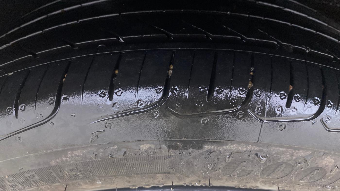 2022 Tata ALTROZ XZ PETROL, Petrol, Manual, 54,827 km, Right Rear Tyre Tread