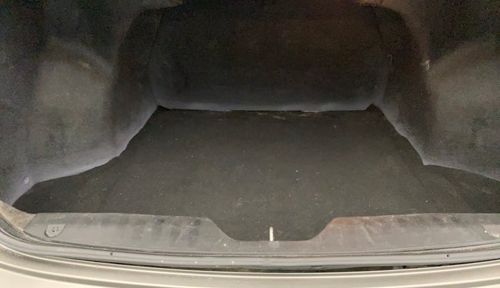 2021 Maruti Ciaz ALPHA  AT 1.5 SHVS PETROL, Petrol, Automatic, 1,43,468 km, Boot Inside