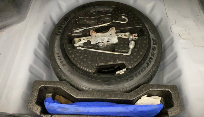 2021 Maruti Ciaz ALPHA  AT 1.5 SHVS PETROL, Petrol, Automatic, 1,43,468 km, Spare Tyre