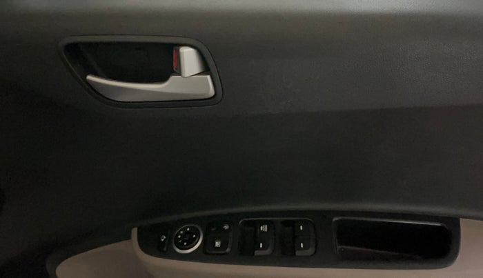 2014 Hyundai Xcent S 1.2, Petrol, Manual, 54,737 km, Driver Side Door Panels Control