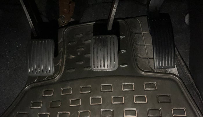 2014 Hyundai Xcent S 1.2, Petrol, Manual, 54,737 km, Pedals