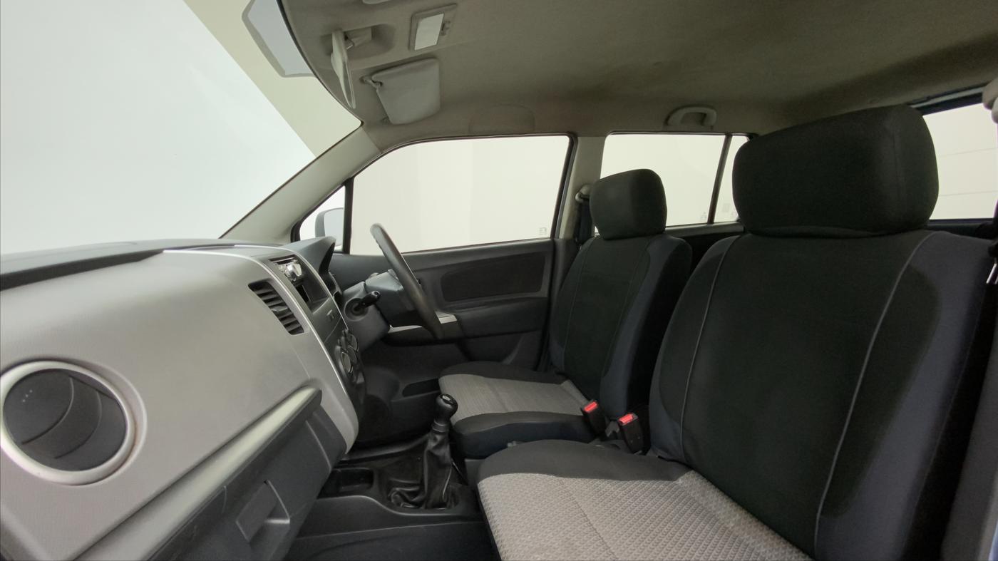2011 Maruti Wagon R 1.0 LXI, Petrol, Manual, 85,813 km, Right Side Front Door Cabin
