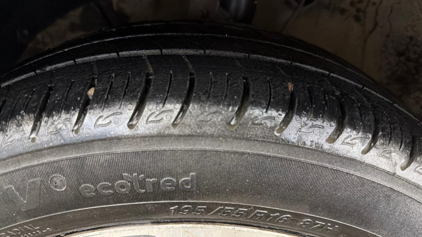 2019 Maruti Baleno ZETA PETROL 1.2, Petrol, Manual, 91,639 km, Left Front Tyre Tread