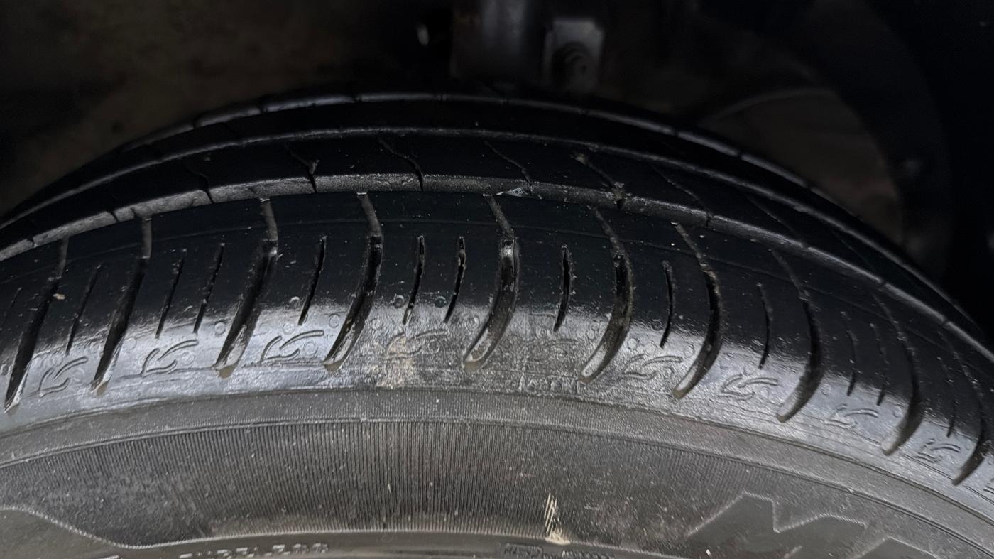 2019 Maruti Baleno ZETA PETROL 1.2, Petrol, Manual, 91,639 km, Right Front Tyre Tread