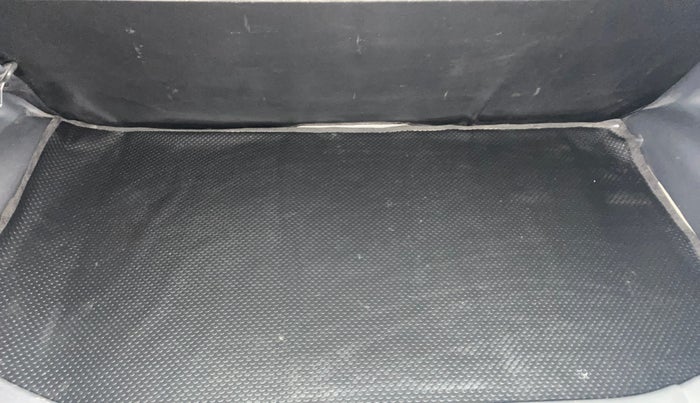 2014 Maruti Alto K10 VXI, Petrol, Manual, 33,447 km, Boot Inside