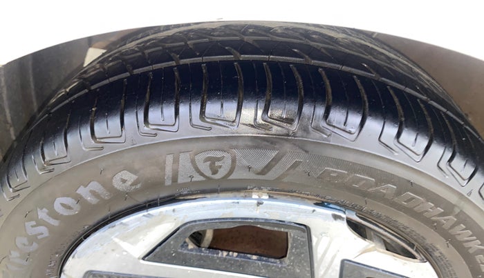 2023 Hyundai GRAND I10 NIOS SPORTZ 1.2 KAPPA VTVT, Petrol, Manual, 68,629 km, Left Front Tyre Tread