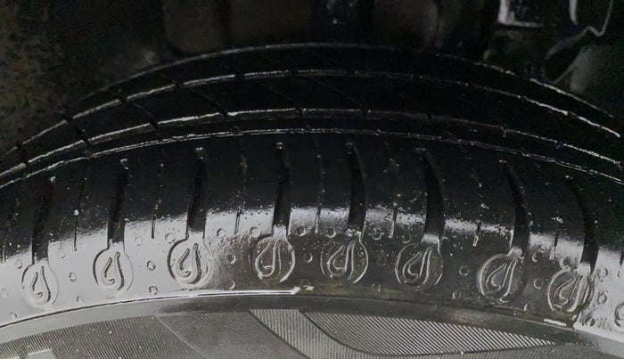 2021 Tata Tiago XTA PETROL, Petrol, Automatic, 20,564 km, Right Front Tyre Tread