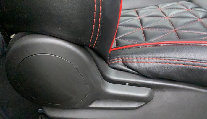 2021 Tata Tiago XTA PETROL, Petrol, Automatic, 20,564 km, Driver Side Adjustment Panel