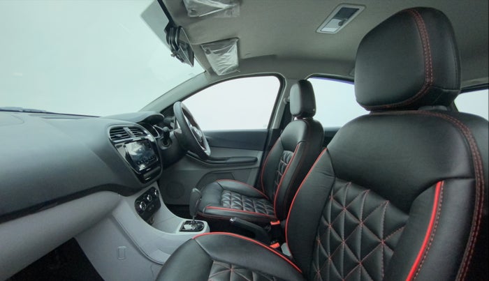 2021 Tata Tiago XTA PETROL, Petrol, Automatic, 20,564 km, Right Side Front Door Cabin