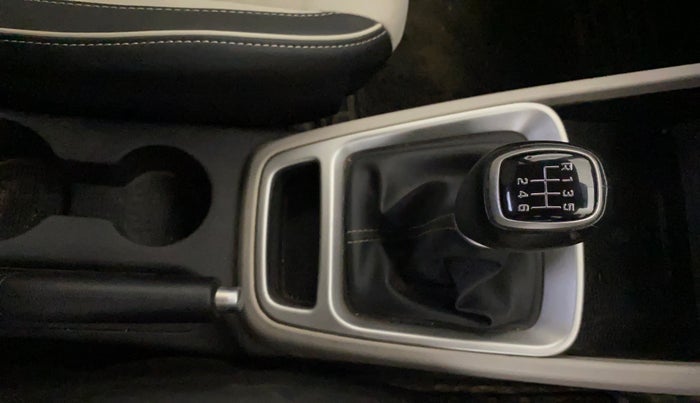 2023 Hyundai VENUE SX (O) 1.5 CRDI, Diesel, Manual, 81,168 km, Gear Lever