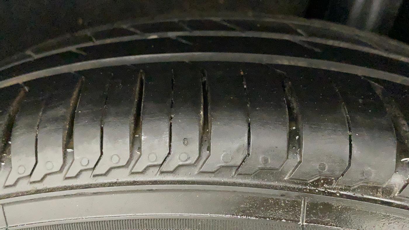 2017 Maruti Baleno DELTA PETROL 1.2, Petrol, Manual, 75,735 km, Left Rear Tyre Tread