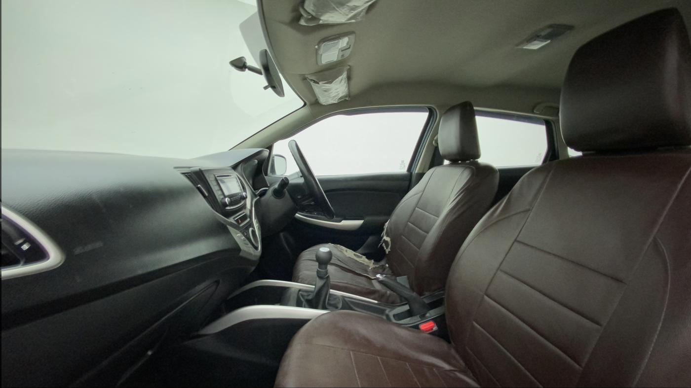 2017 Maruti Baleno DELTA PETROL 1.2, Petrol, Manual, 75,735 km, Right Side Front Door Cabin