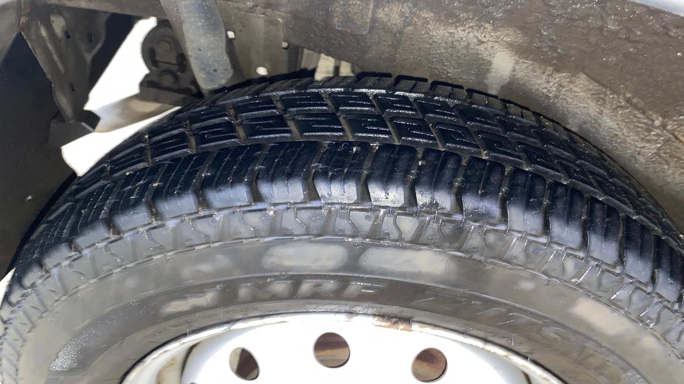 2014 Maruti Wagon R 1.0 LXI CNG, CNG, Manual, 1,00,886 km, Right Rear Tyre Tread