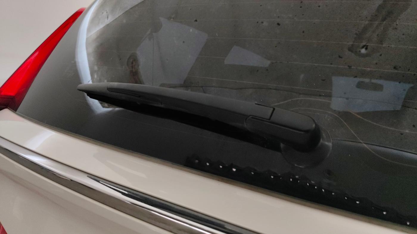 2024 Maruti Ertiga ZXI (O) CNG, CNG, Manual, 27,870 km, Rear Wiper