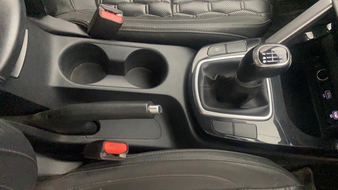 2021 KIA SELTOS HTX ANNIVERSARY EDITION 1.5 PETROL, Petrol, Manual, 1,06,646 km, Gear Lever