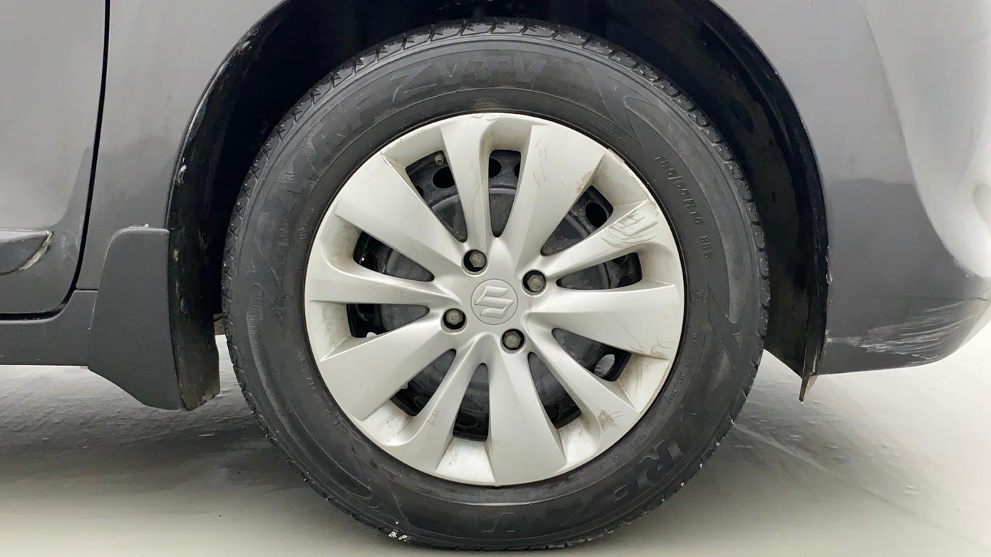2016 Maruti Baleno DELTA CVT PETROL 1.2, Petrol, Automatic, 35,789 km, Right Front Wheel