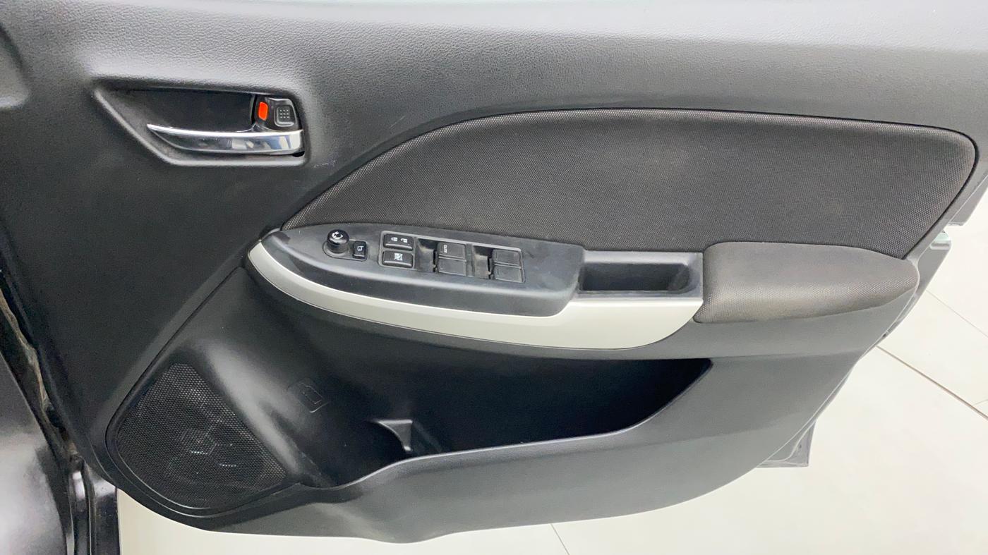 2016 Maruti Baleno DELTA CVT PETROL 1.2, Petrol, Automatic, 35,789 km, Driver Side Door Panels Control