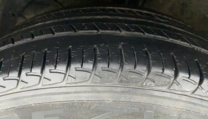 2016 Maruti Baleno DELTA CVT PETROL 1.2, Petrol, Automatic, 35,789 km, Left Front Tyre Tread