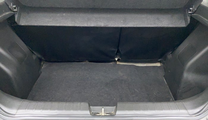 2016 Maruti Baleno DELTA CVT PETROL 1.2, Petrol, Automatic, 35,789 km, Boot Inside