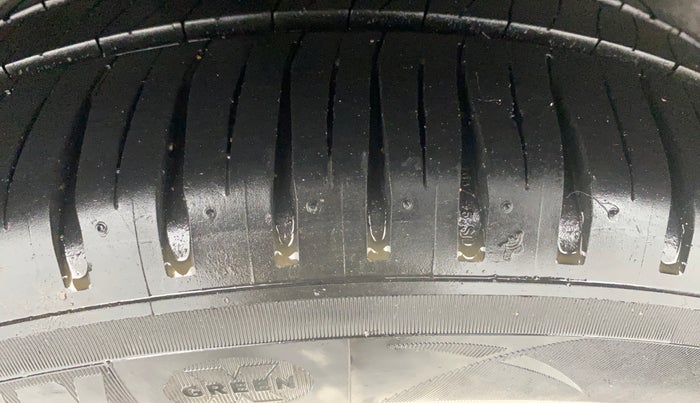 2017 Honda Jazz 1.2L I-VTEC V AT, Petrol, Automatic, 59,505 km, Right Rear Tyre Tread